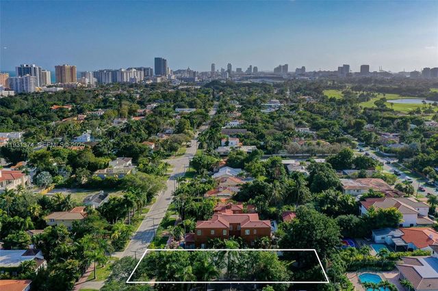 3760 Royal Palm Ave, Miami Beach, FL 33140