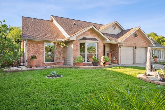 1303 Lakeshore Drive, Irving, TX 75060