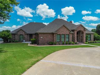 137 Woodcliff Road, Springdale, AR 72764