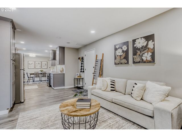 1330 Nw MURRAY Rd, Portland, OR 97229