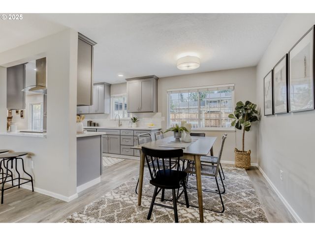 1330 Nw MURRAY Rd, Portland, OR 97229