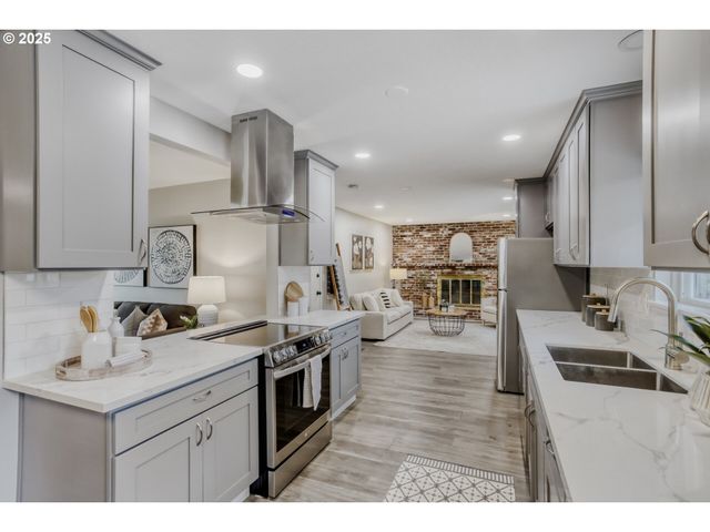 1330 Nw MURRAY Rd, Portland, OR 97229