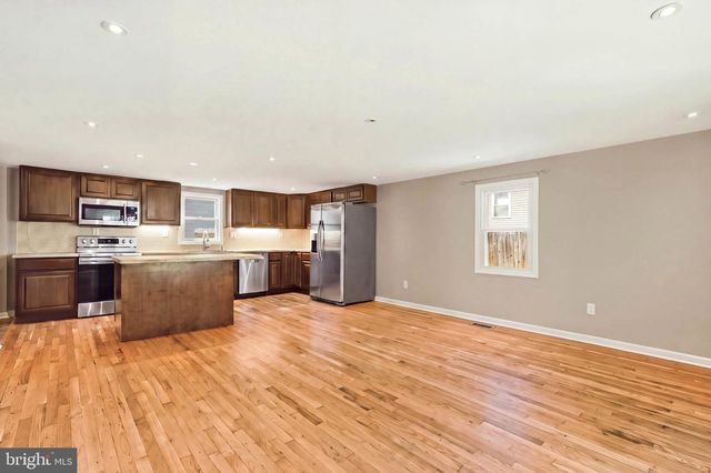 6713 BOXWOOD DR, Morningside, MD 20746
