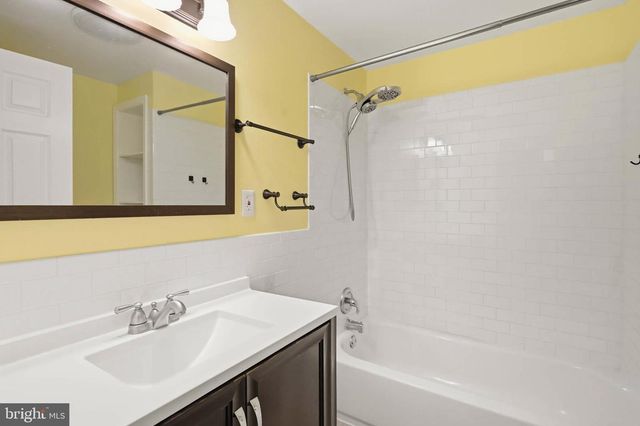 6713 BOXWOOD DR, Morningside, MD 20746