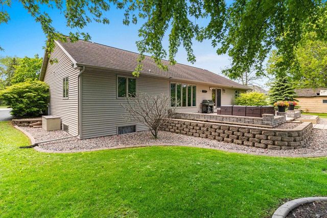 2949 PACKERLAND DRIVE, Green Bay, WI 54313