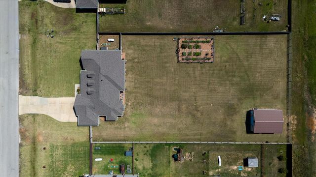 16738 Rockwall Street, Conroe, TX 77303
