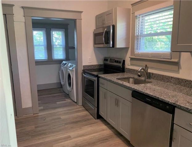 409 W 27th ST, Norfolk, VA 23517