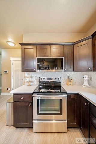 3060 S Chartwell Gardens, Ammon, ID 83406