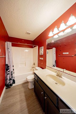 3060 S Chartwell Gardens, Ammon, ID 83406