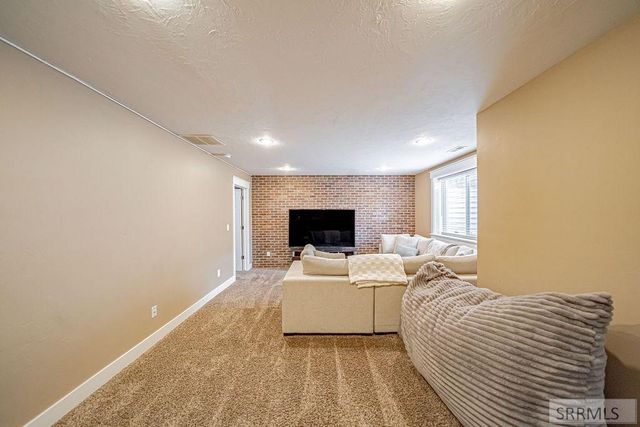 3060 S Chartwell Gardens, Ammon, ID 83406