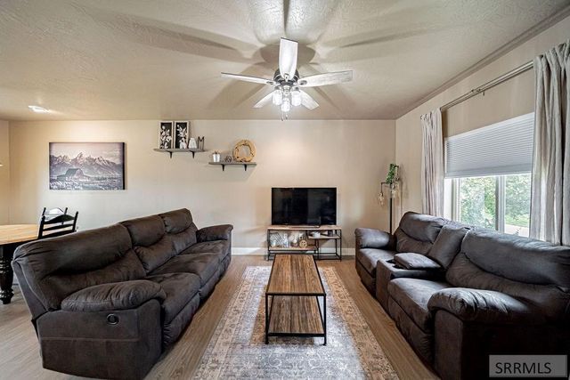 3060 S Chartwell Gardens, Ammon, ID 83406