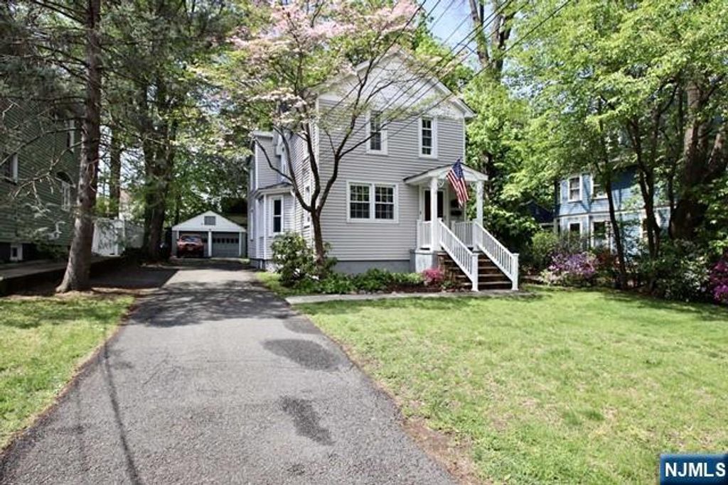 323 Maple Avenue 2, Oradell, NJ 07649