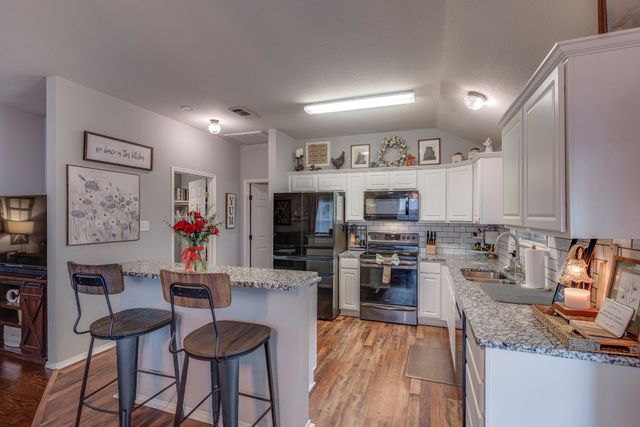 304 Mary Kay Court, Burleson, TX 76028