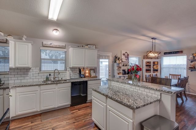 304 Mary Kay Court, Burleson, TX 76028