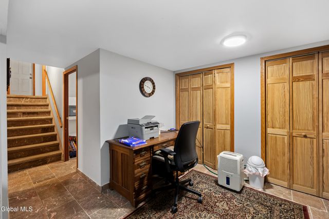 756 Hampshire Seat, Schenectady, NY 12309