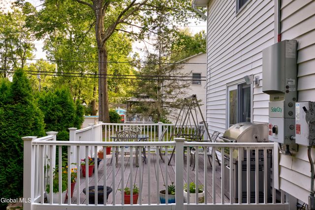 756 Hampshire Seat, Schenectady, NY 12309