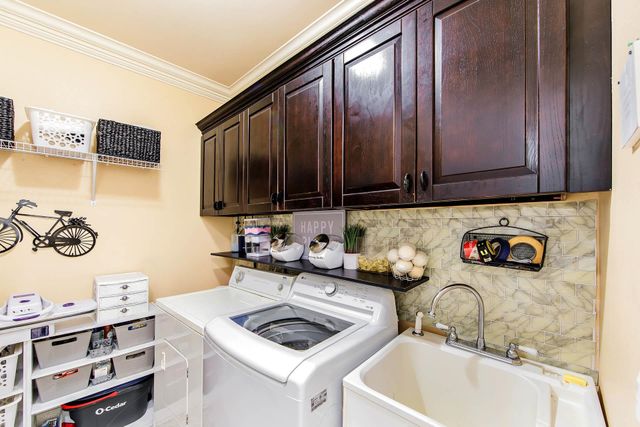 310 Lakewood Dr, Houma, LA 70360