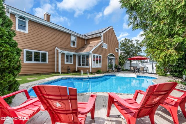 59 Augusta Street, Tinton Falls, NJ 07712