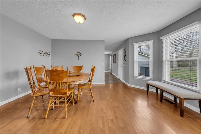 2242 Delay Dr, Lascassas, TN 37085