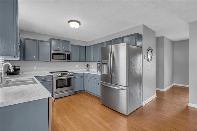 2242 Delay Dr, Lascassas, TN 37085