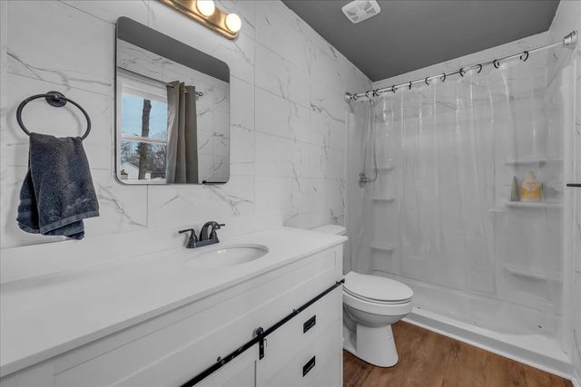 2242 Delay Dr, Lascassas, TN 37085