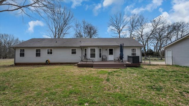 2242 Delay Dr, Lascassas, TN 37085