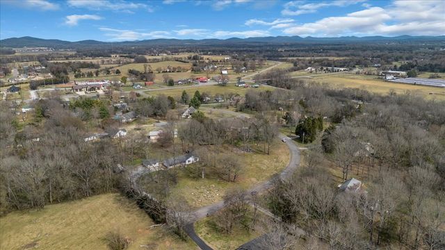 2242 Delay Dr, Lascassas, TN 37085