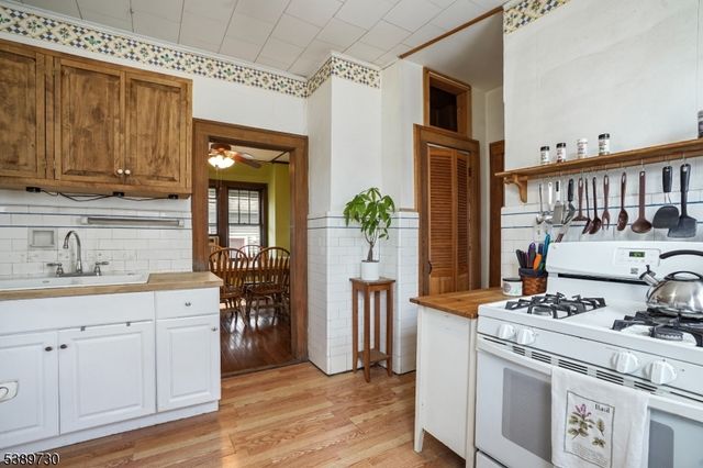 563 PIERSON STREET, Westfield Town, NJ 07090