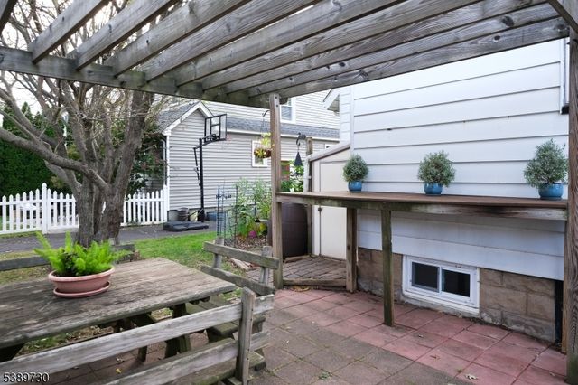 563 PIERSON STREET, Westfield Town, NJ 07090