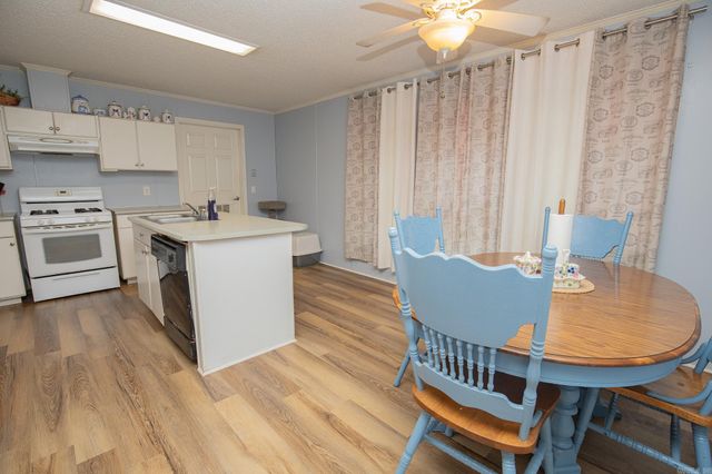 10807 Dollarway Rd., White Hall, AR 71602