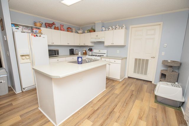 10807 Dollarway Rd., White Hall, AR 71602