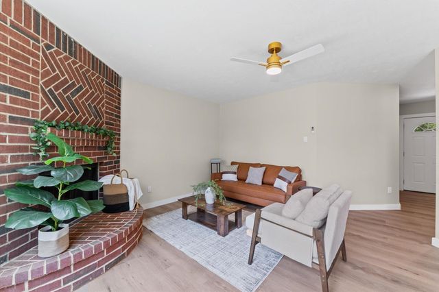 8026 Scarlet Tanager Drive, Humble, TX 77396