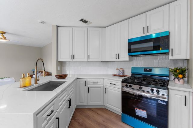 8026 Scarlet Tanager Drive, Humble, TX 77396