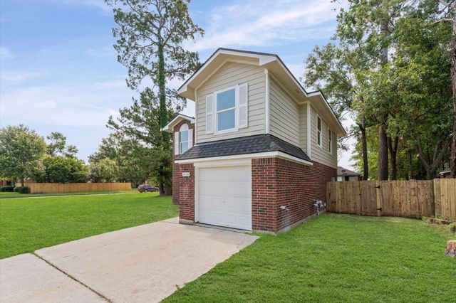 8026 Scarlet Tanager Drive, Humble, TX 77396