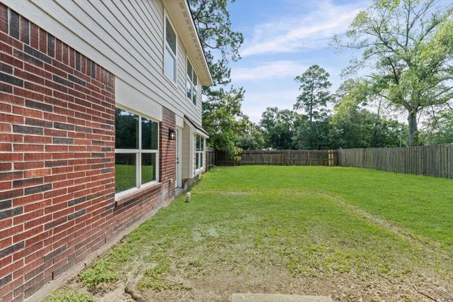 8026 Scarlet Tanager Drive, Humble, TX 77396