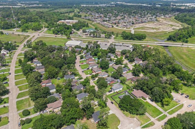 8026 Scarlet Tanager Drive, Humble, TX 77396
