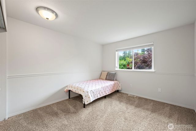 816 151st Place SW, Lynnwood, WA 98087