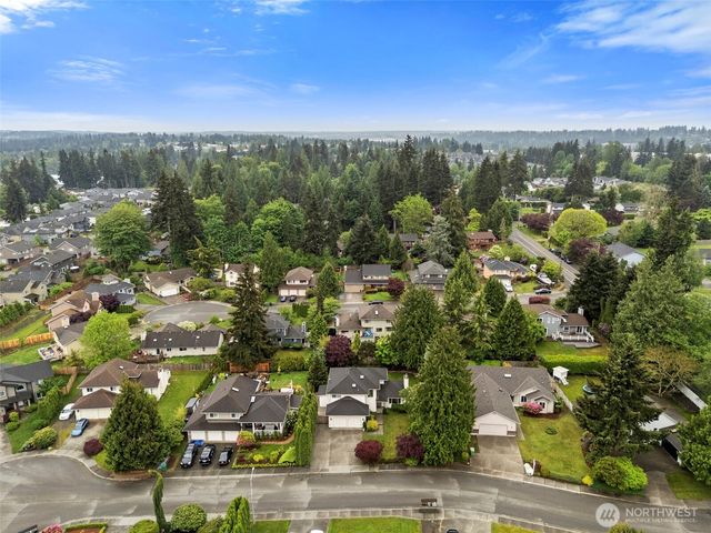 816 151st Place SW, Lynnwood, WA 98087