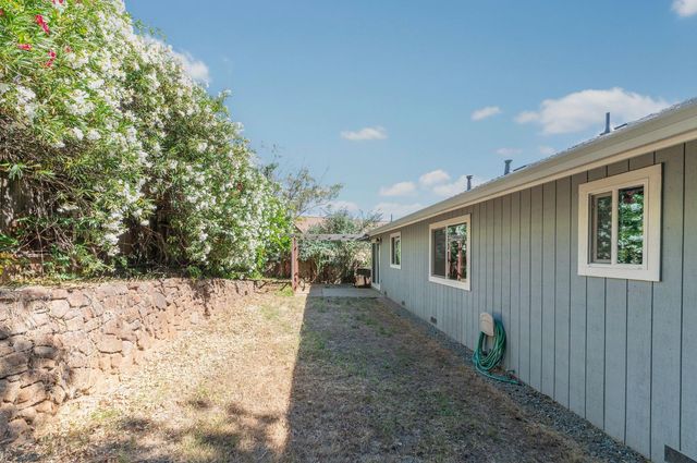 280 Apple Blossom Dr, Murphys, CA 95247