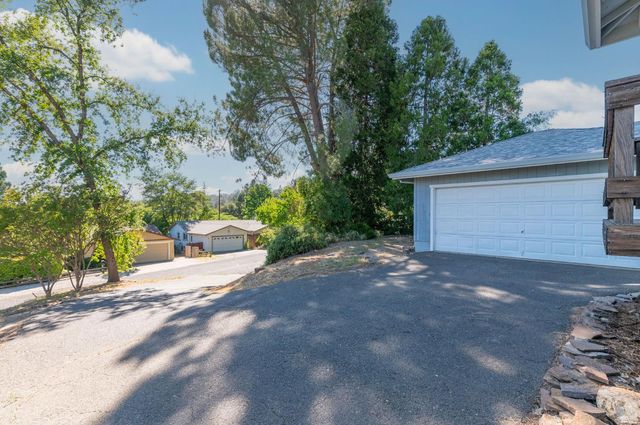280 Apple Blossom Dr, Murphys, CA 95247