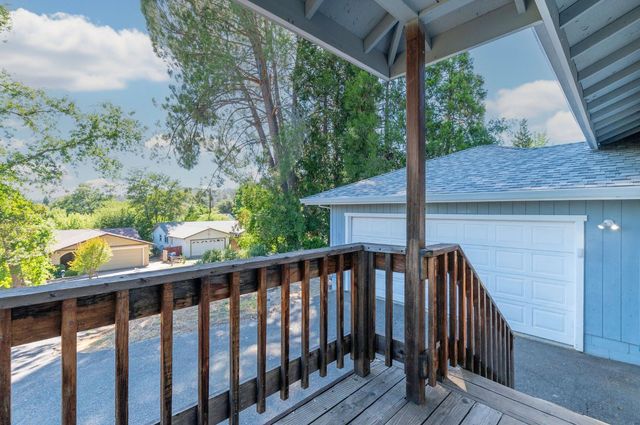 280 Apple Blossom Dr, Murphys, CA 95247