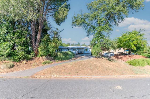 280 Apple Blossom Dr, Murphys, CA 95247