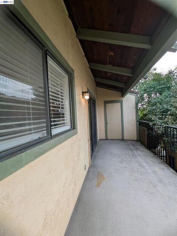 1851 Harrison St 13, Concord, CA 94520