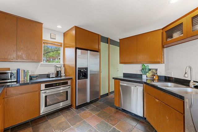 7504 Anaqua DR, Austin, TX 78750