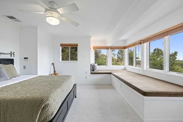 7504 Anaqua DR, Austin, TX 78750