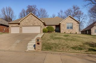 2531 E Old Ivy Street, Springfield, MO 65804