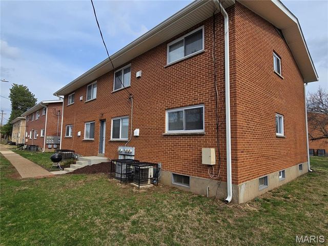 3 Bruce Drive, Florissant, MO 63031