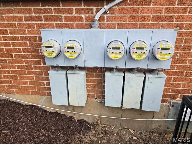 3 Bruce Drive, Florissant, MO 63031