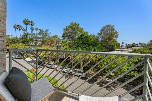 1415 Butler 1, Los Angeles, CA 90025