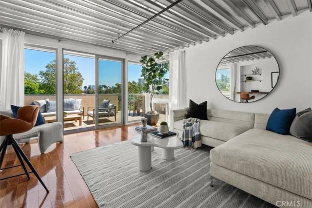 1415 Butler 1, Los Angeles, CA 90025